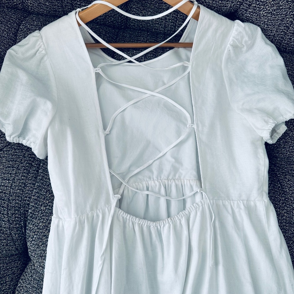 Sunday Best White Criss-Cross Back Dress - ARITZIA